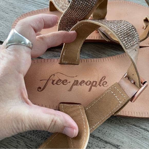 Free People Sunset Cruise Embellished Leather Sandals Womens Size 9 NWT - Picture 3 of 9
